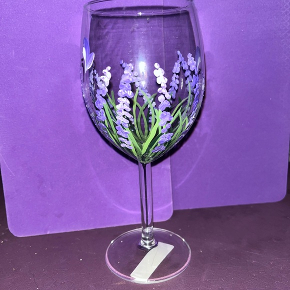 Beautiful Handpainted Wine Glass - Brand New - Picture 3 of 6